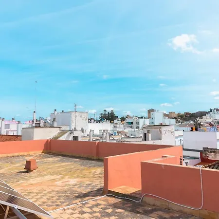Apartment Atico Imperial Garaje Gratis Centrico Terraza Aire Acond Solarium 2 Banos Wifi A 1minuto De La Plaza Cabildo Sanlucar de Barrameda